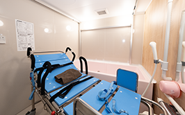 看護師の方が働いている様子の写真